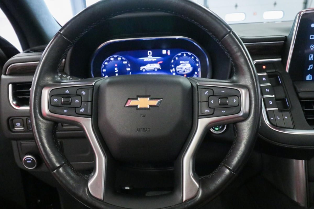 Used 2022 Chevrolet Tahoe LT w/ Luxury Package RWD image 20