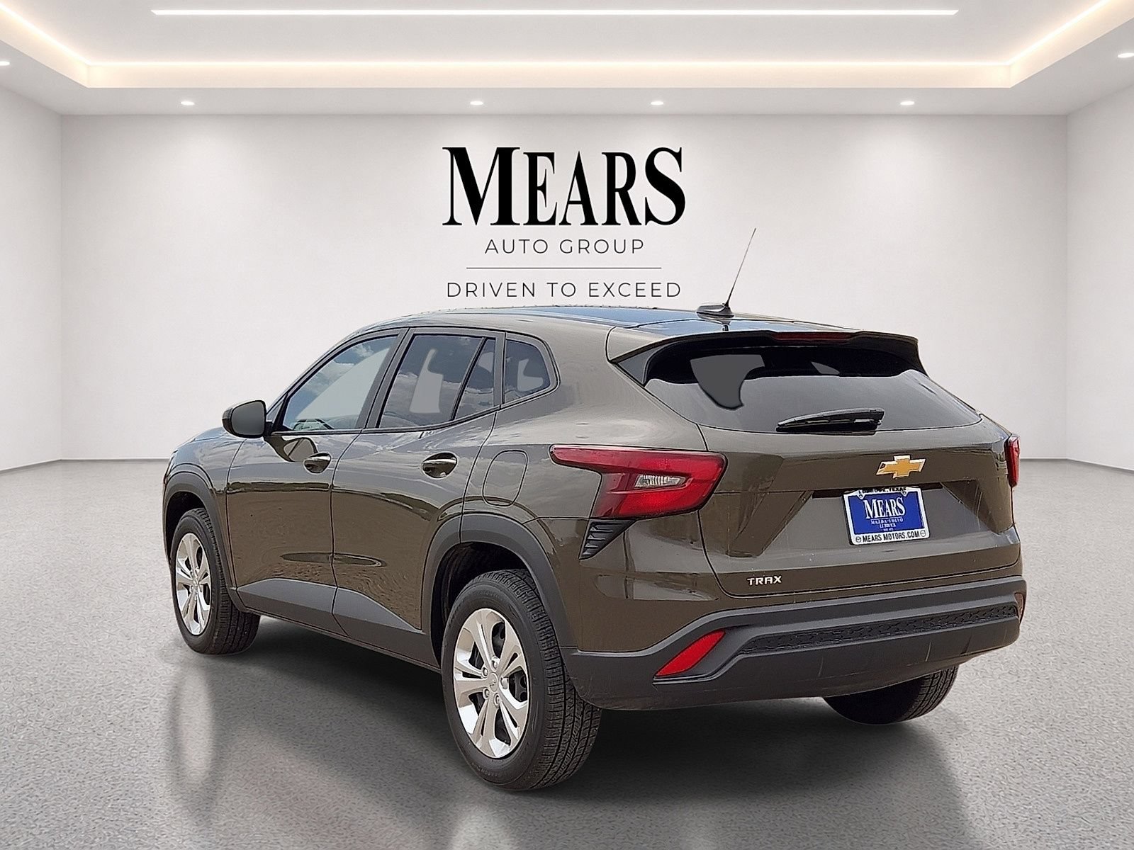 Used 2024 Chevrolet Trax LS FWD image 3