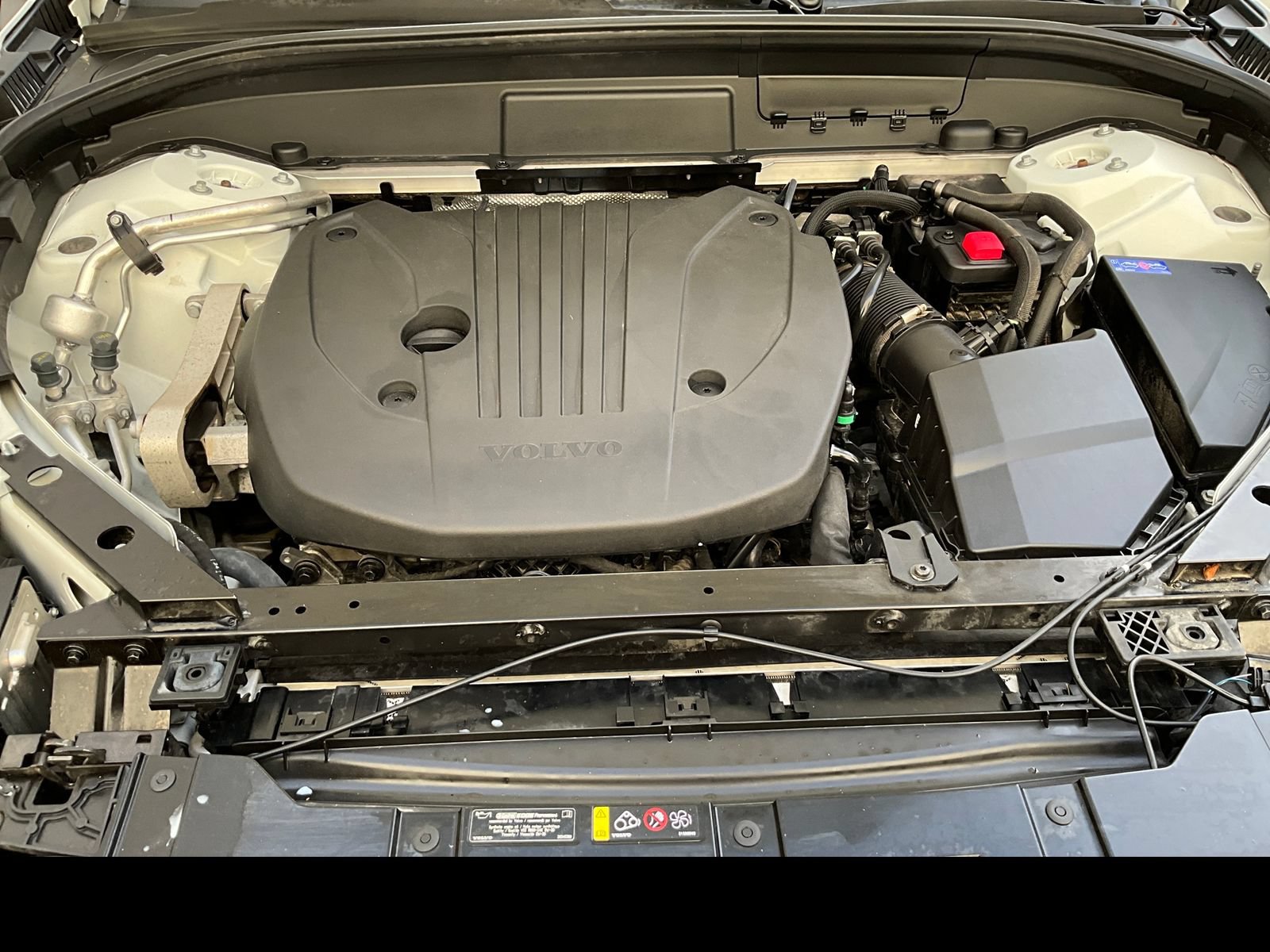 Certified 2023 Volvo XC60 B5 Ultimate w/ Climate Package AWD/4WD image 17