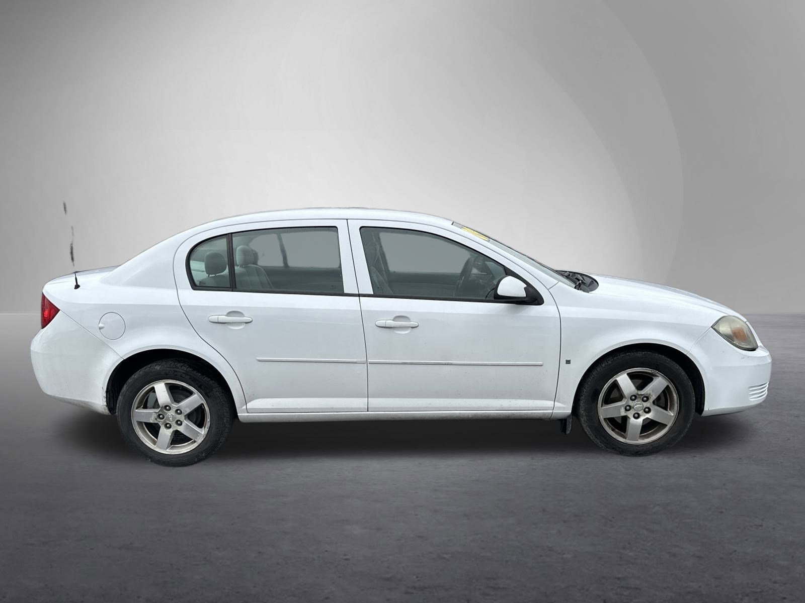 Used 2009 Chevrolet Cobalt LT w/ Preferred Equipment Group image 2