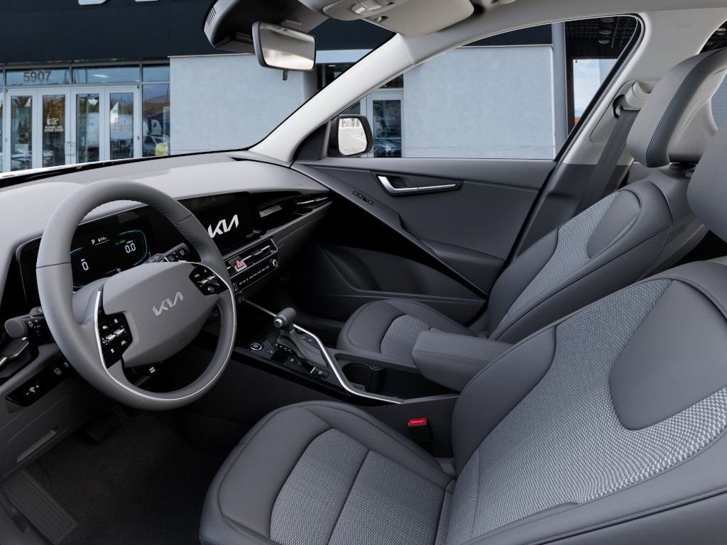 New 2026 Kia Niro EX FWD image 17