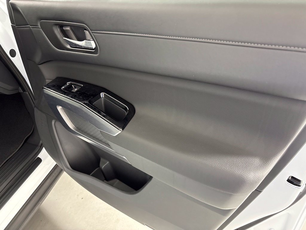 New 2026 Nissan Pathfinder SL FWD image 45