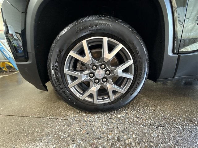 Certified 2023 GMC Acadia SLT w/ Preferred Package image 10