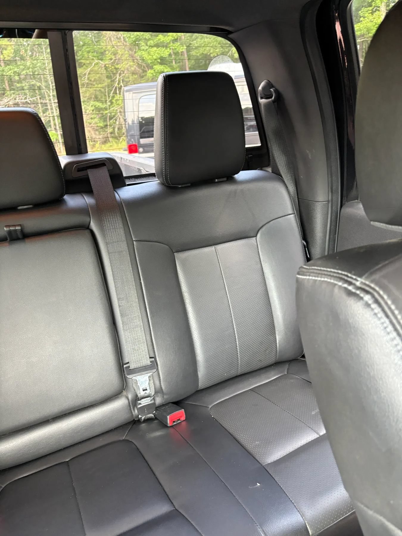 Used 2015 Ford F250 Lariat w/ Lariat Chrome Package AWD/4WD image 25