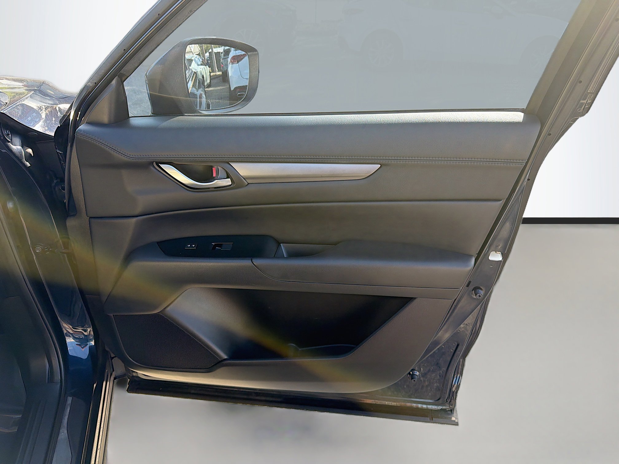 Used 2017 MAZDA CX-5 Touring image 42