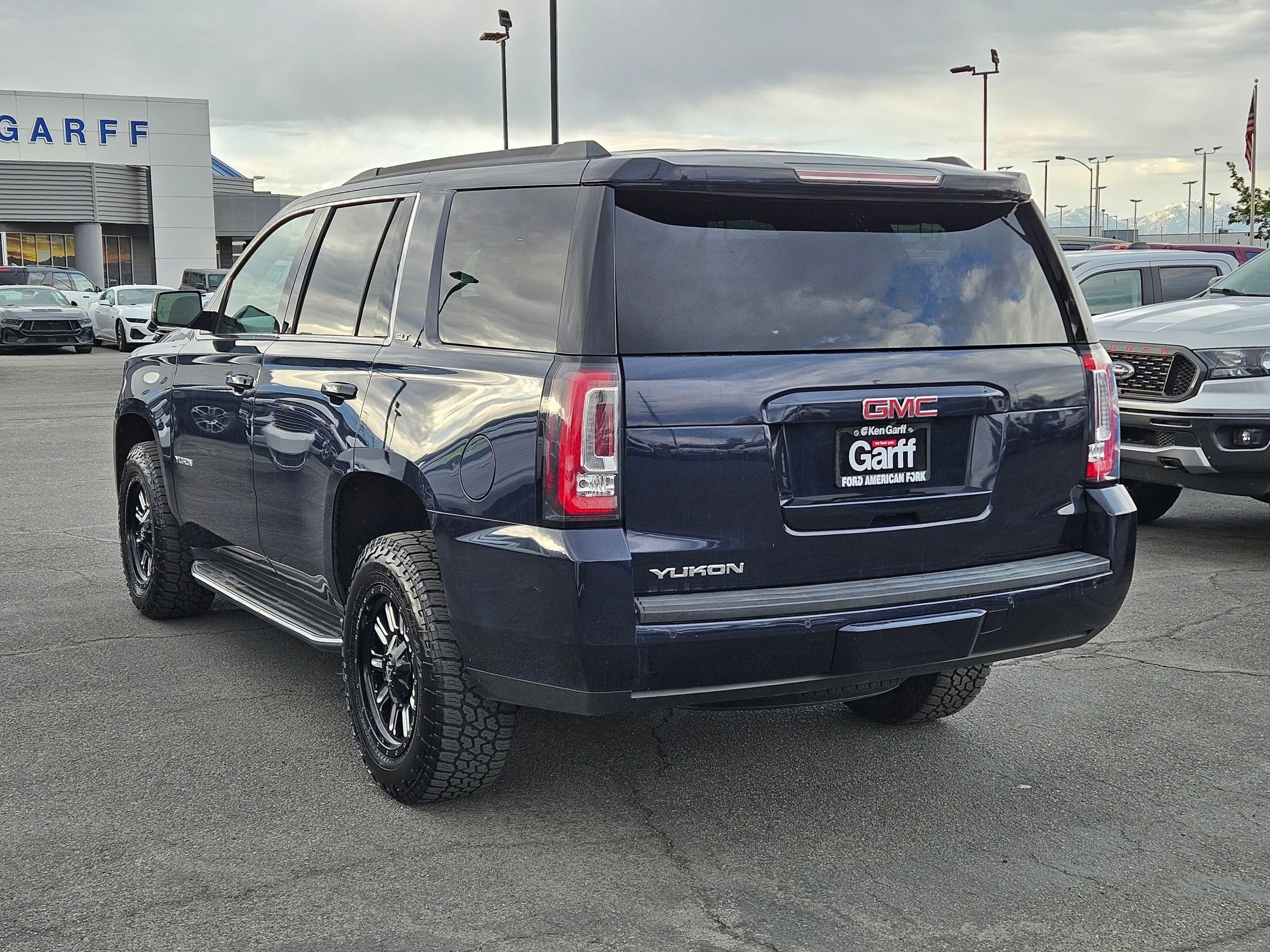 Used 2018 GMC Yukon SLT w/ Open Road Package AWD/4WD image 8