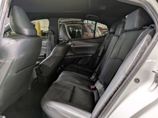 Used 2025 Toyota Camry XSE FWD image 12