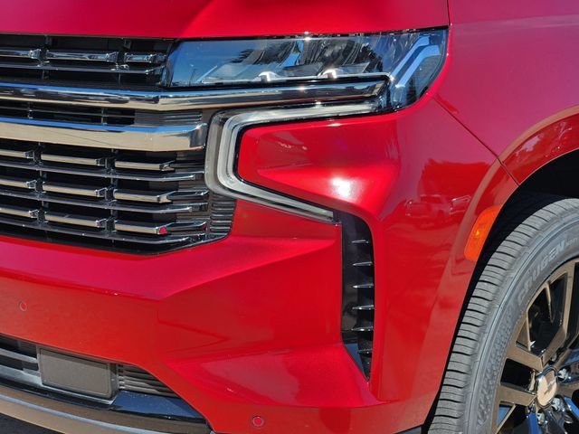 Used 2022 Chevrolet Suburban RST w/ Luxury Package AWD/4WD image 8