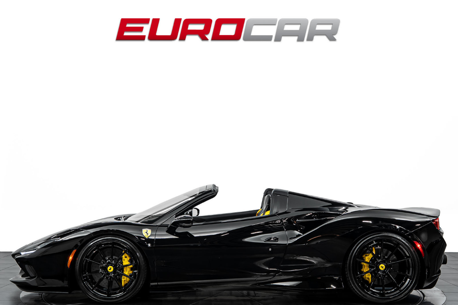 Used 2022 Ferrari F8 Tributo RWD image 2