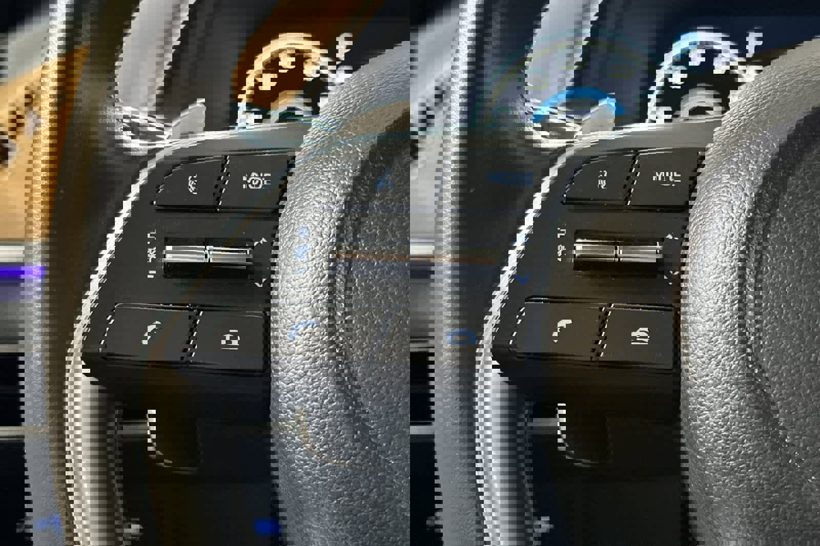 Used 2022 Hyundai Sonata Limited w/ Winter Weather Package image 31