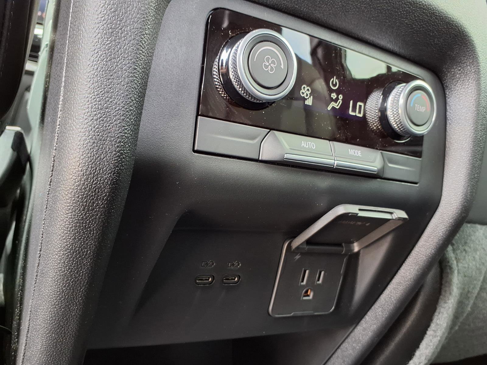 New 2026 Buick Enclave Preferred FWD image 21