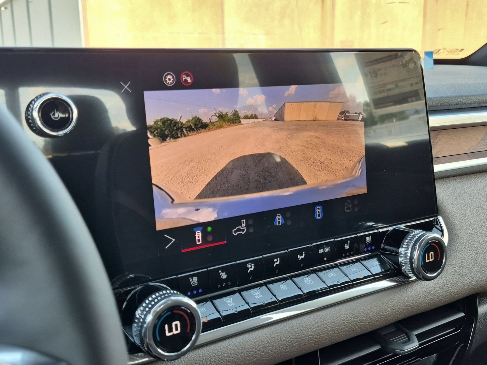 New 2026 GMC Canyon Denali AWD/4WD image 19