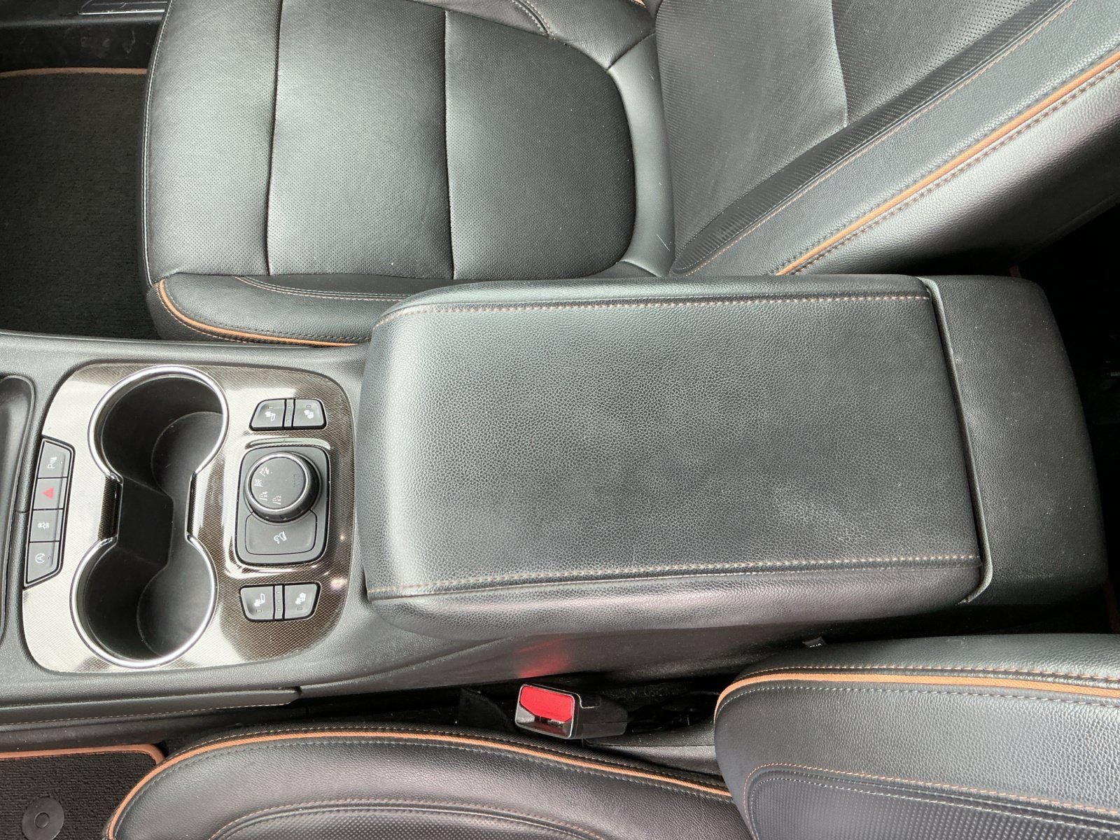 Used 2020 GMC Acadia AT4 AWD/4WD image 11