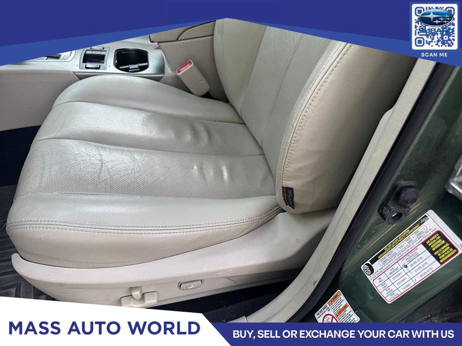 Used 2010 Subaru Outback 2.5i Limited image 4