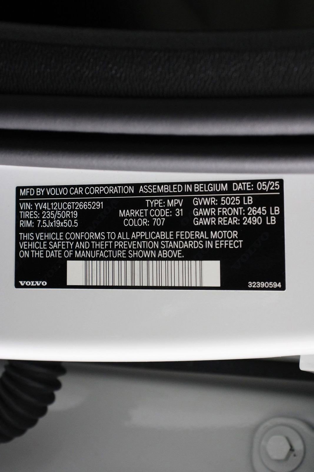 Certified 2026 Volvo XC40 B5 Plus w/ Protection Package Premier image 16