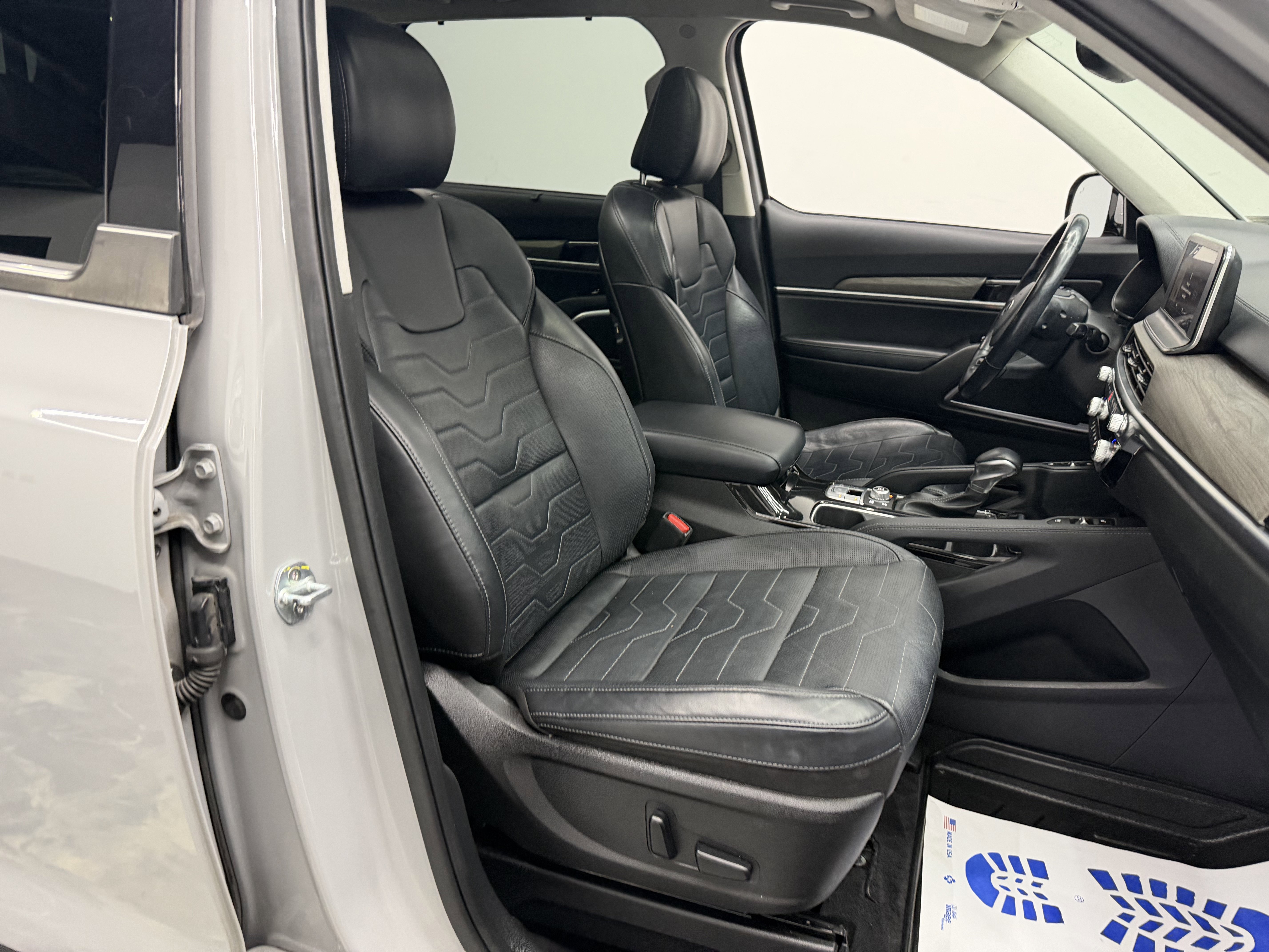 Used 2021 Kia Telluride SX w/ SX Prestige Package image 22