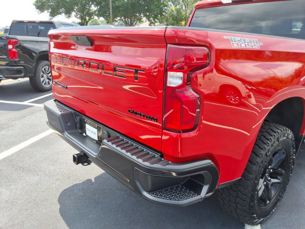 Certified 2020 Chevrolet Silverado 1500 Custom Trail Boss w/ Custom Convenience Package AWD/4WD image 16