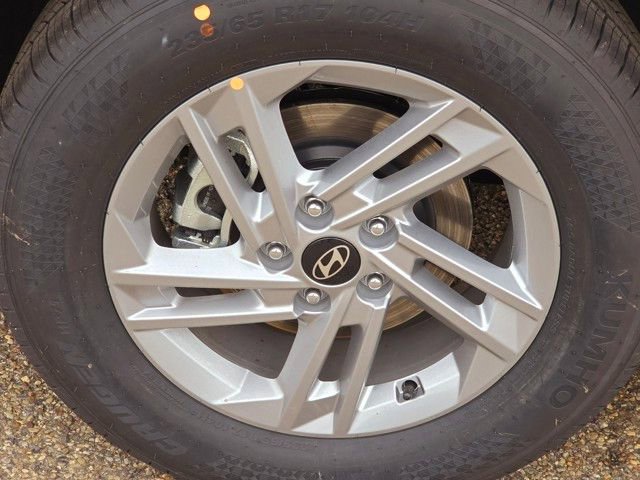 Certified 2025 Hyundai Tucson SE image 16