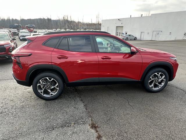 New 2026 Chevrolet Trax LT w/ Driver Confidence Package image 7
