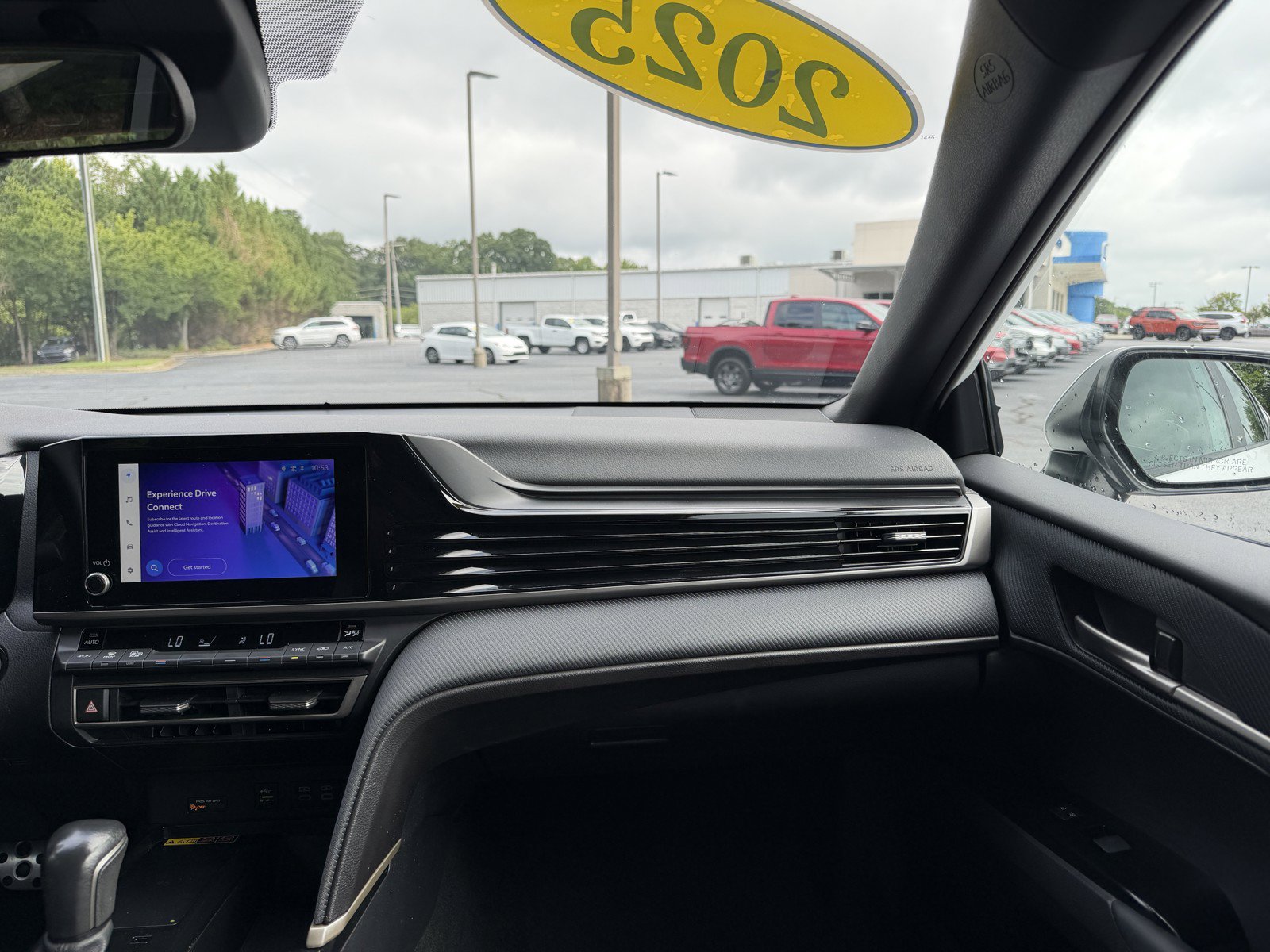 Used 2025 Toyota Camry SE FWD image 20