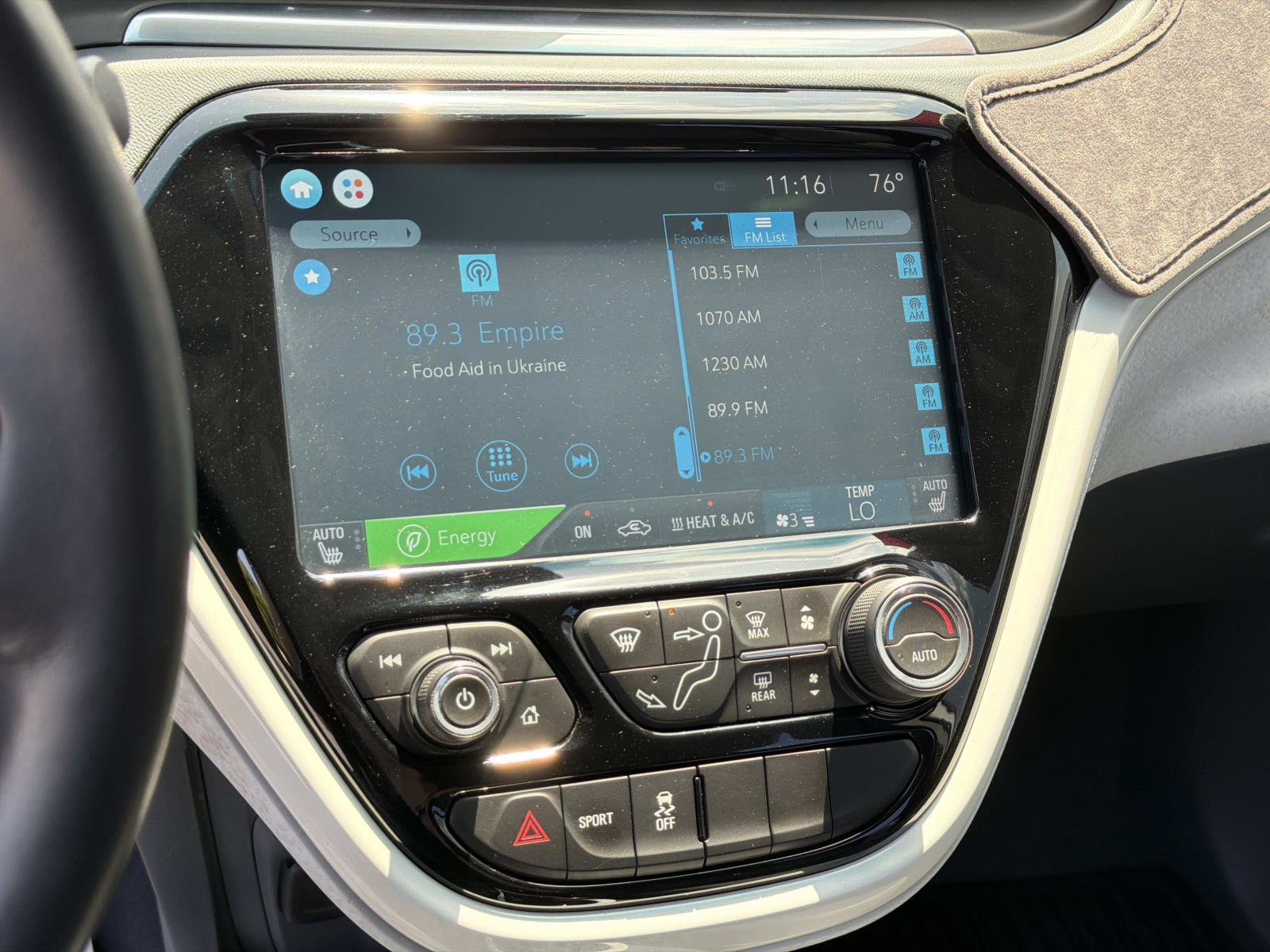 Used 2017 Chevrolet Bolt Premier w/ Driver Confidence II Package FWD image 11
