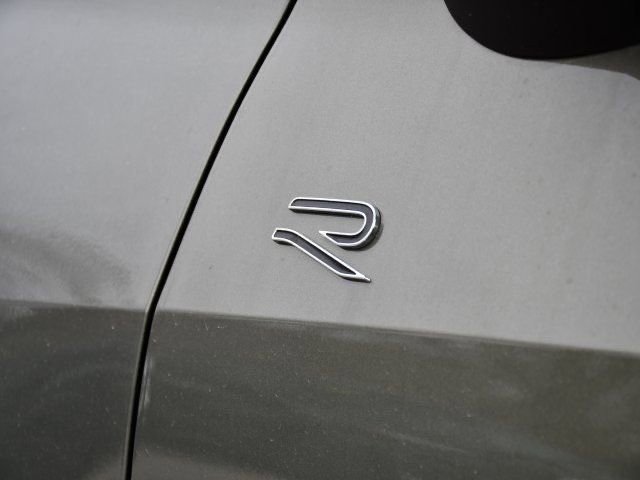 New 2026 Volkswagen Tiguan SE R-Line AWD/4WD image 9