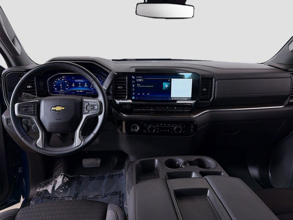 Used 2024 Chevrolet Silverado 1500 LT image 24