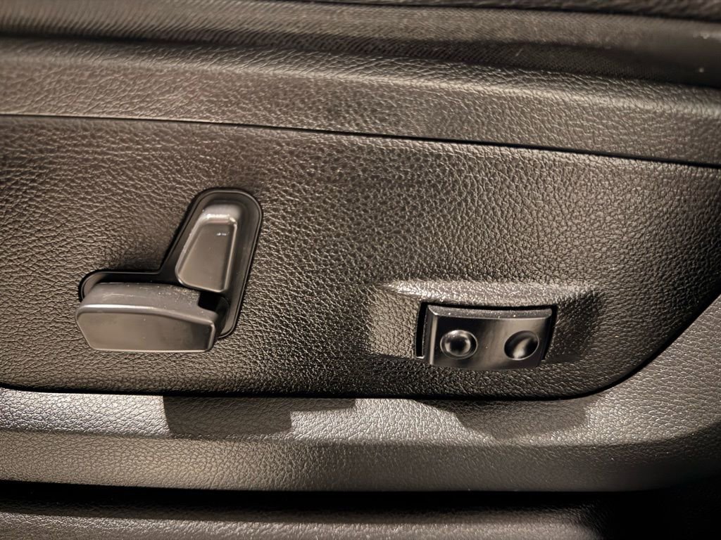 Used 2022 RAM 2500 Limited w/ Towing Technology Group image 15