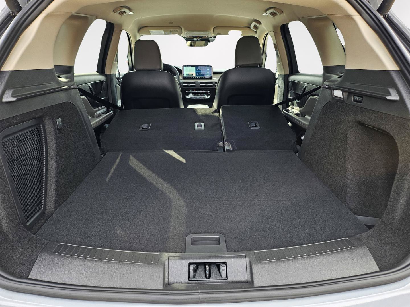 New 2026 Lincoln Corsair Premiere AWD/4WD image 28