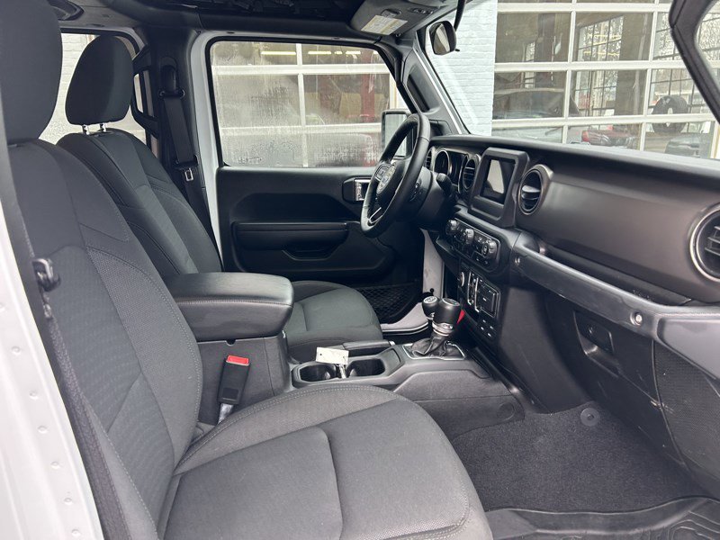 Used 2021 Jeep Gladiator Sport image 10