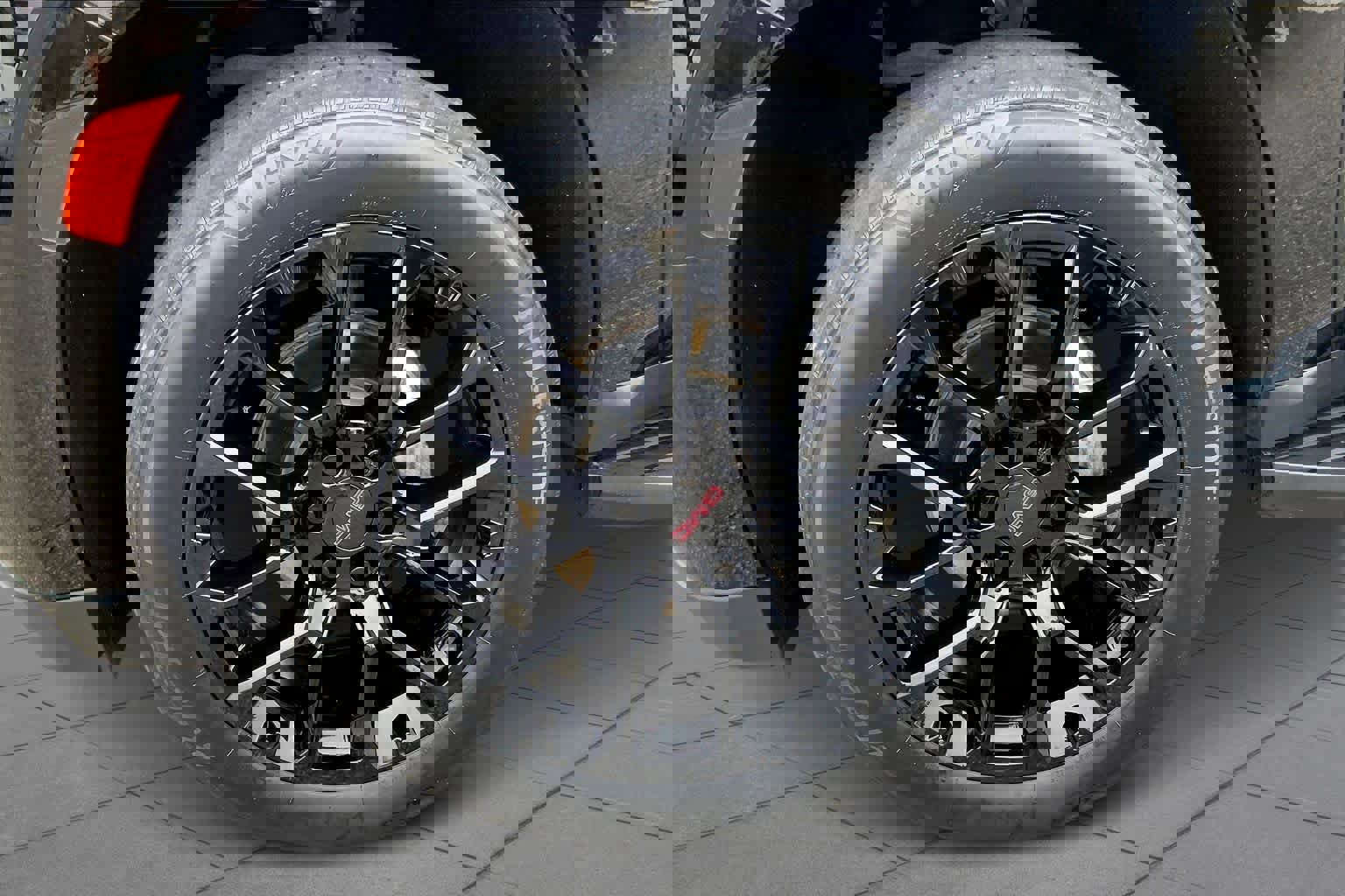 Used 2022 GMC Yukon SLT w/ SLT Luxury Package image 10