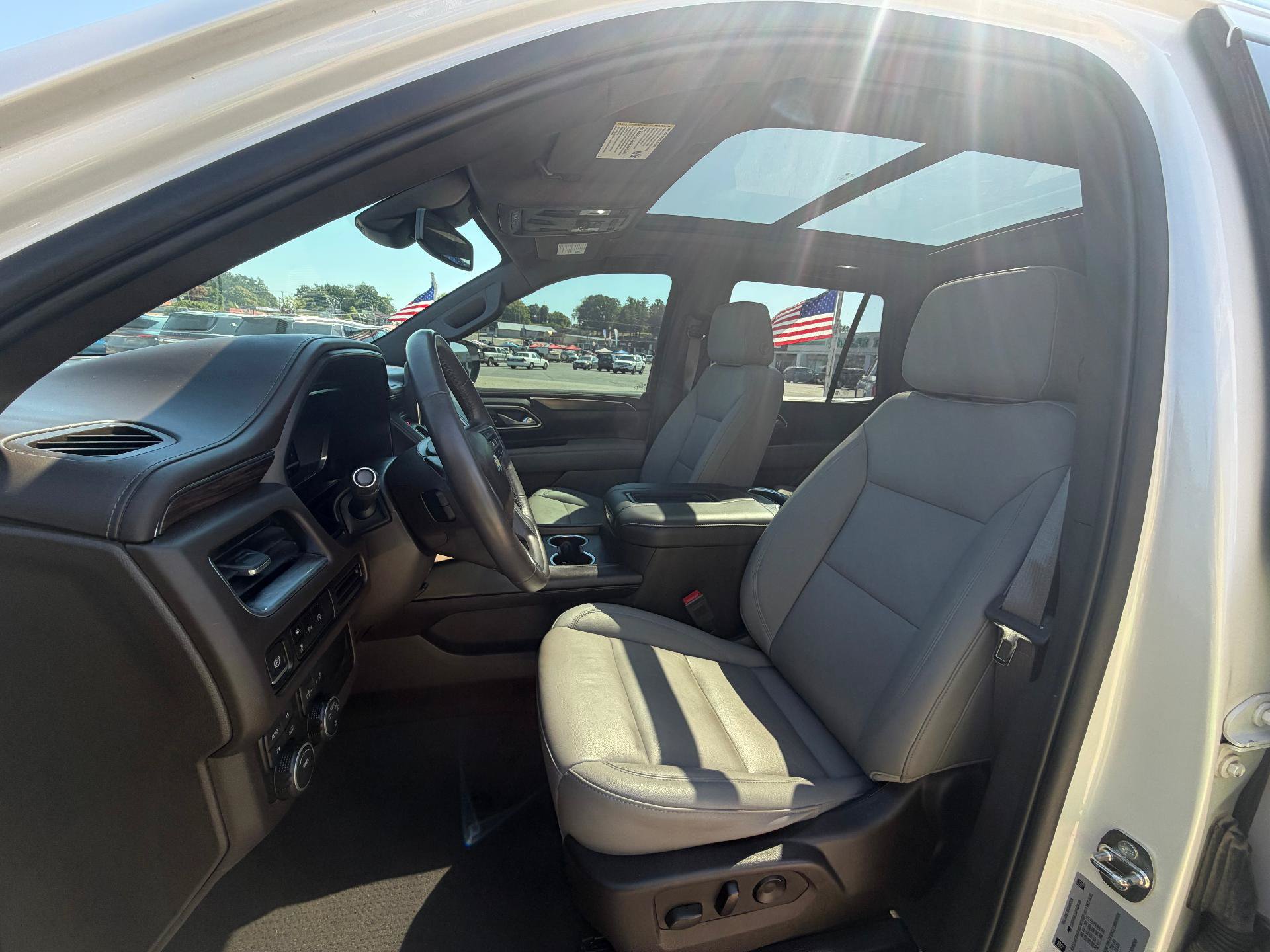 Used 2023 Chevrolet Tahoe LT AWD/4WD image 9