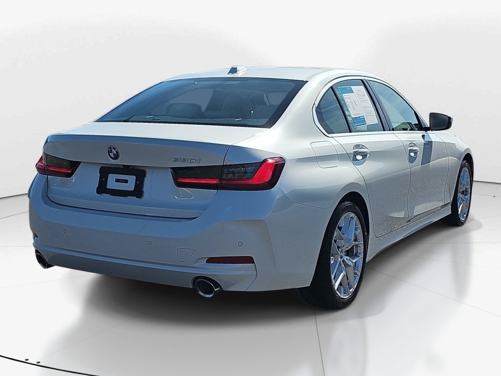 Used 2026 BMW 330i Sedan RWD image 6