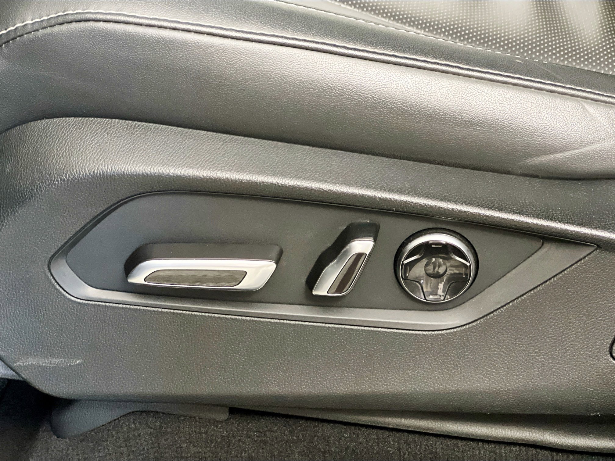 Used 2022 Acura MDX SH-AWD w/ Technology Package image 15