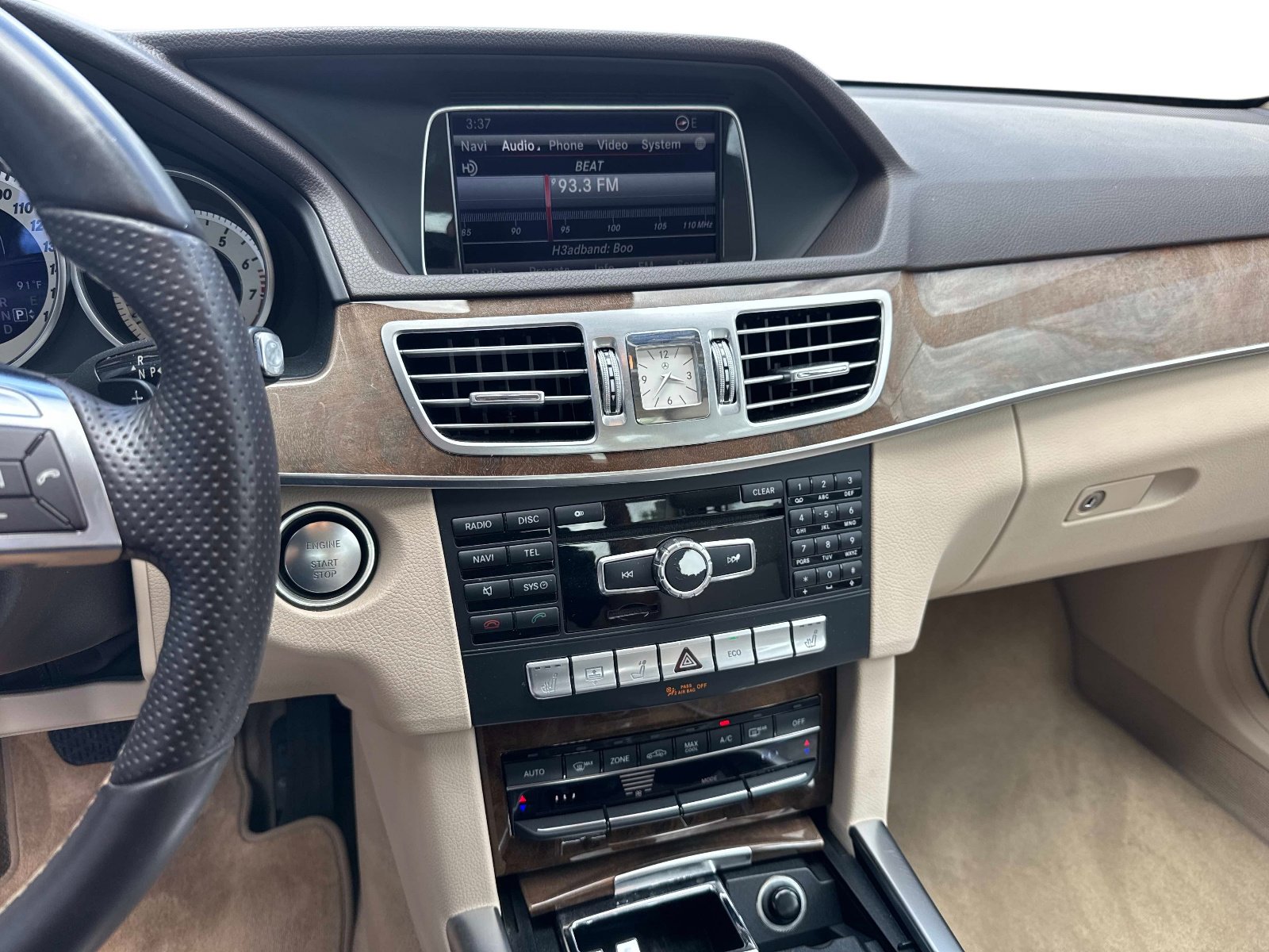 Used 2014 Mercedes-Benz E 350 Sedan image 24