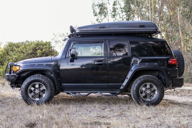 Used 2007 Toyota FJ Cruiser 4WD w/ TRD Special Edition image 3