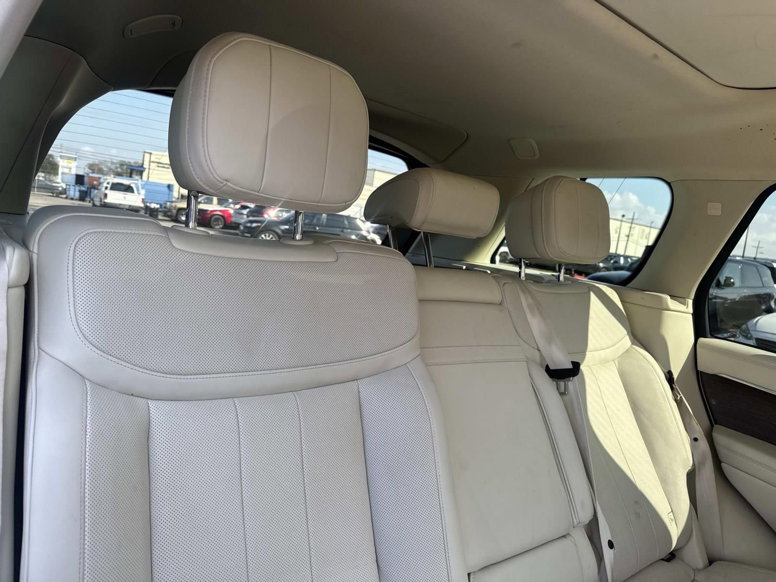 Used 2023 Land Rover Range Rover SE AWD/4WD image 9