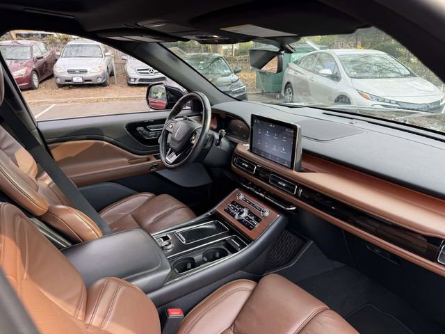 Used 2020 Lincoln Aviator Reserve w/ Equipment Group 202A AWD/4WD image 11