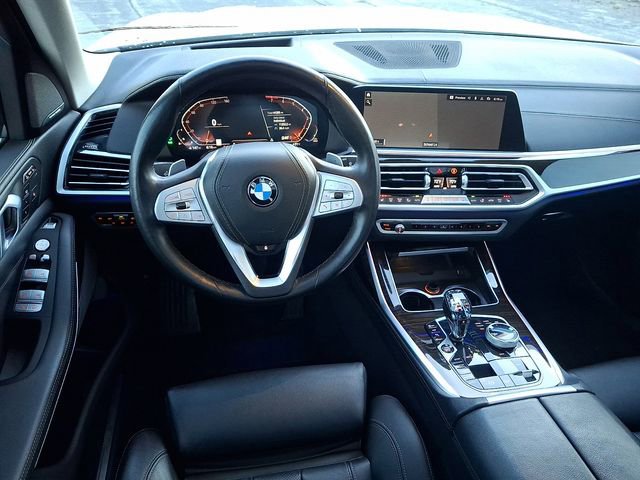 Used 2020 BMW X7 xDrive40i w/ Executive Package image 12