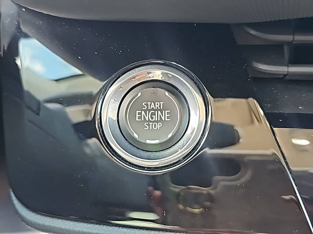 Certified 2025 Buick Envision Preferred image 26