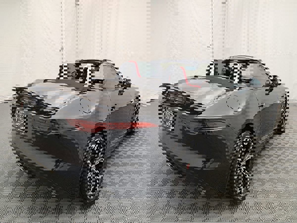 Used 2021 Jaguar F-TYPE Convertible image 4
