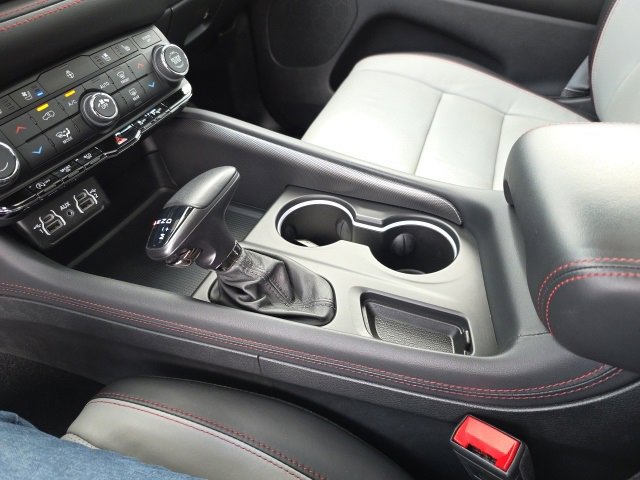 Used 2024 Dodge Durango GT image 27