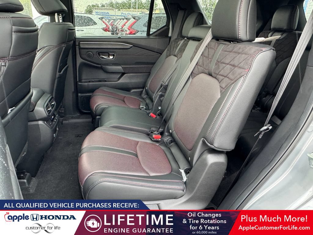 New 2026 Honda Pilot Black Edition image 17