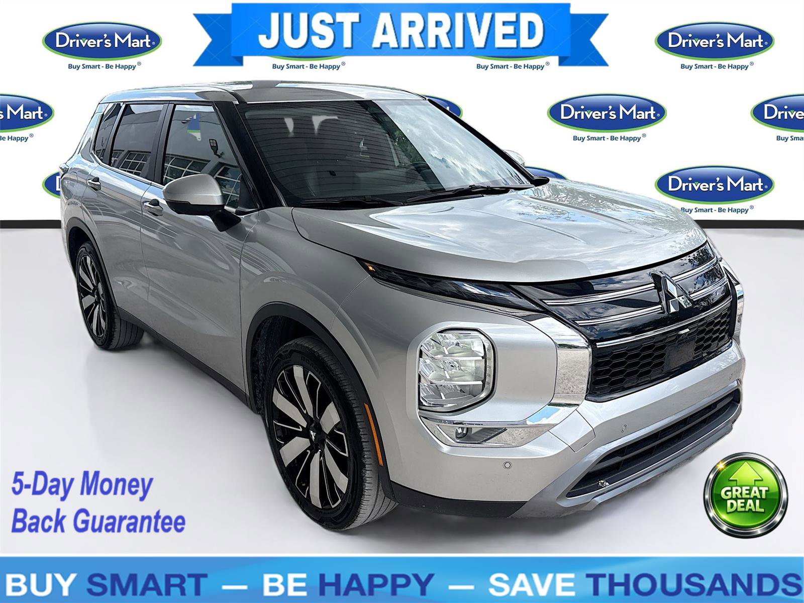 Used 2025 Mitsubishi Outlander SE FWD image 1