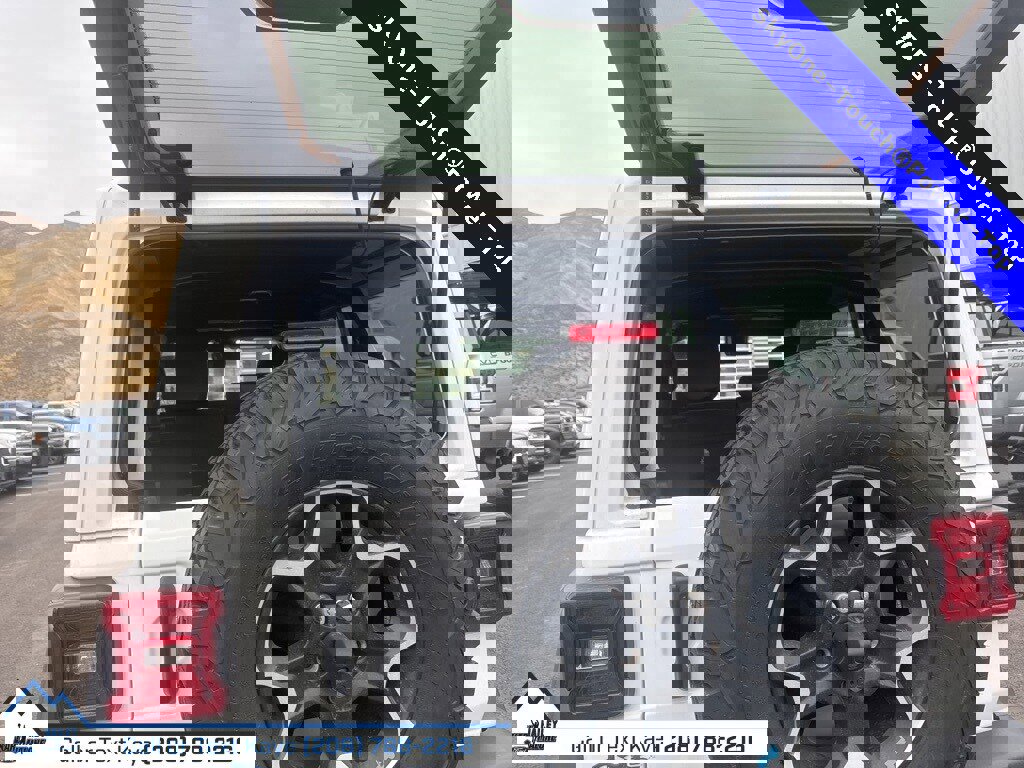 Used 2023 Jeep Wrangler Unlimited Rubicon 4xe w/ Safety Group image 31