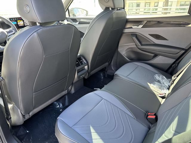 New 2026 Volkswagen Tiguan SE R-Line FWD image 10