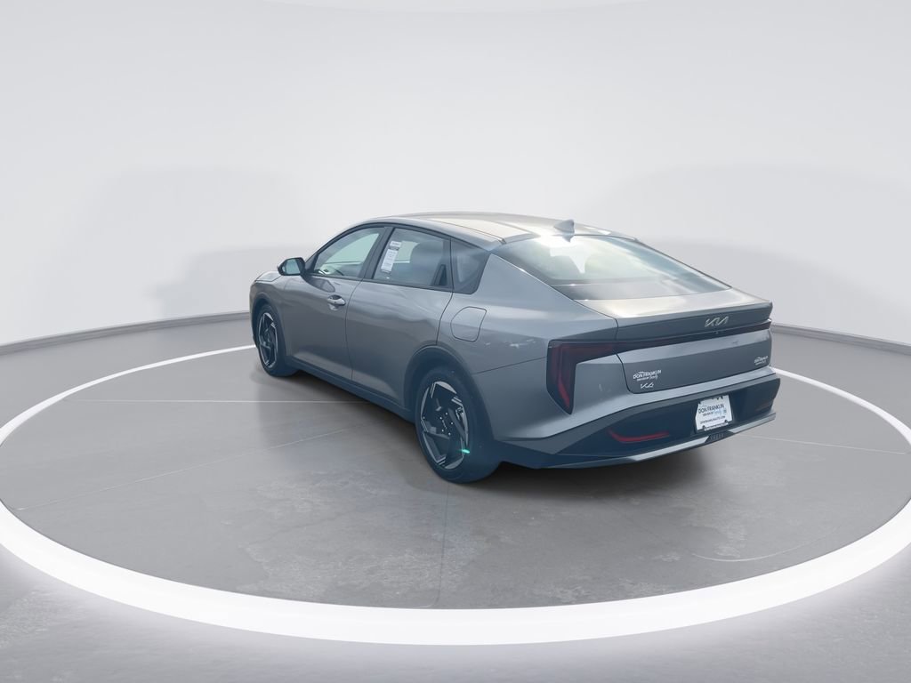 Used 2025 Kia K4 EX image 6