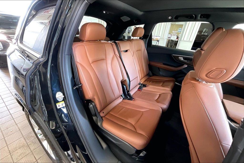 Used 2025 Audi Q7 3.0T Premium Plus image 17
