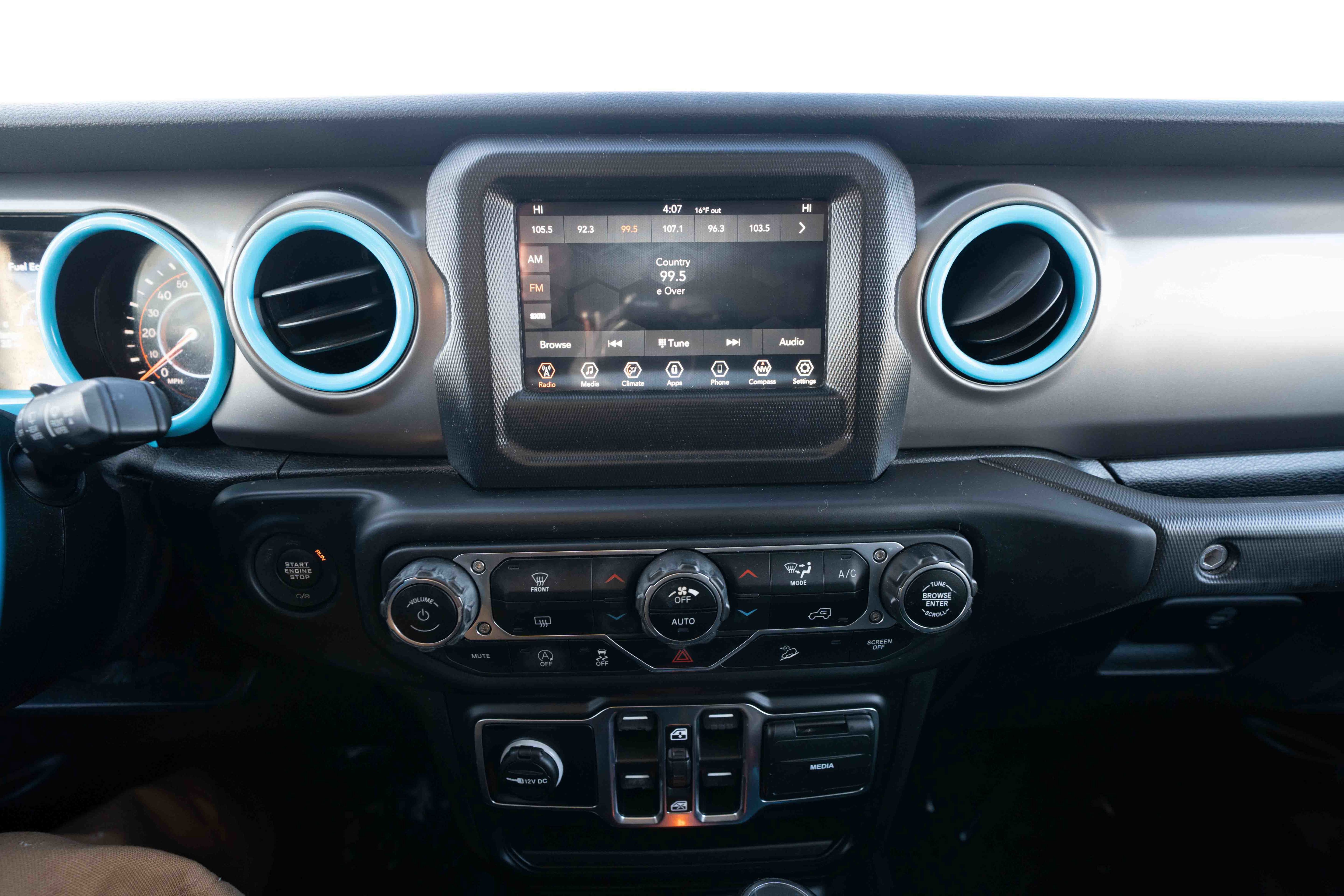 Used 2020 Jeep Wrangler Unlimited Sport S image 17