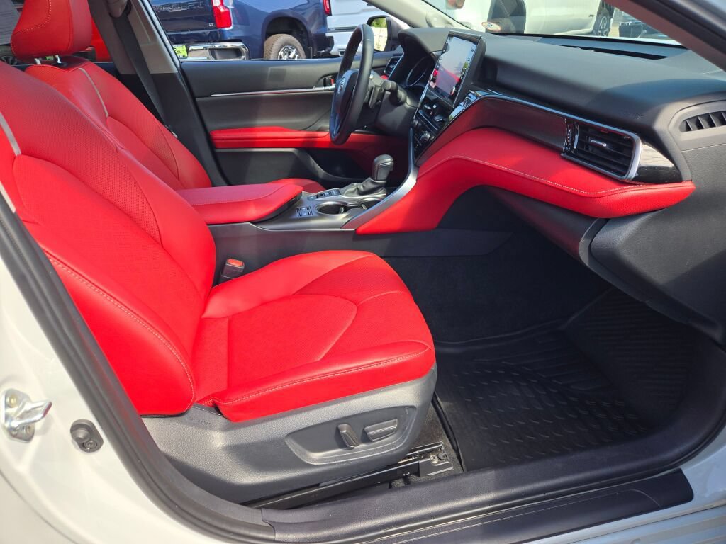 Used 2024 Toyota Camry XSE w/ Navigation Package AWD/4WD image 14
